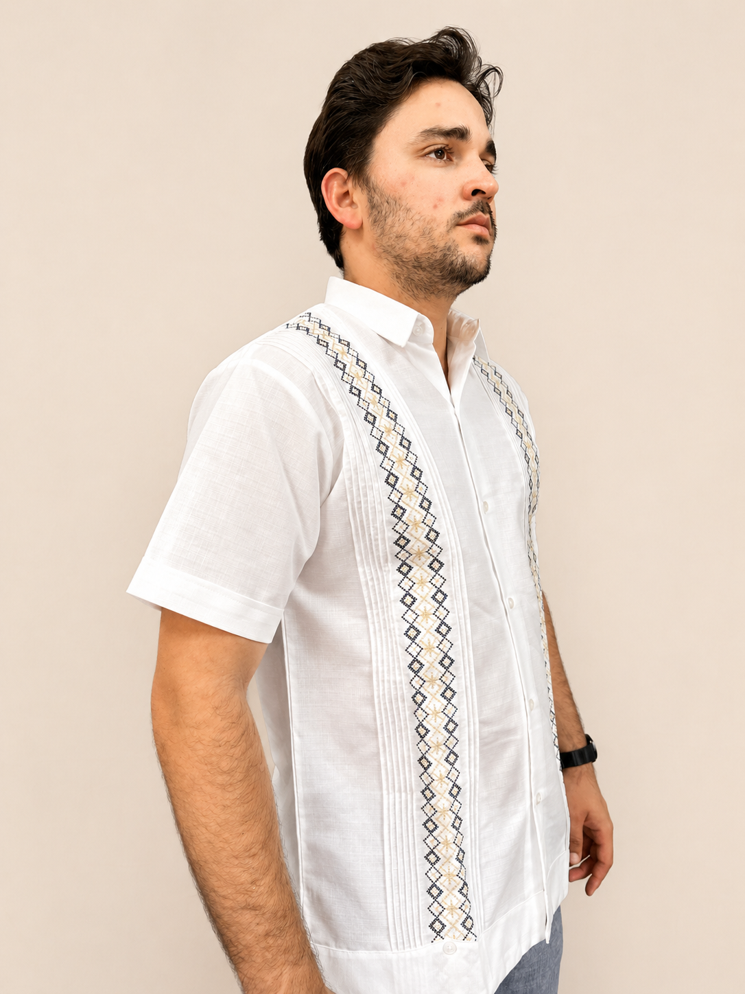 Men's Traditional Embroidered White Guayabera