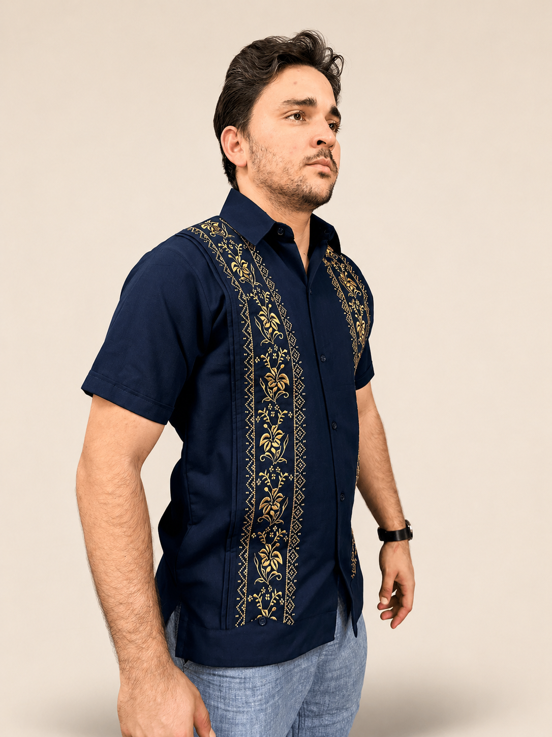 Guayabera Hombre Bordado Floral Azul Oscuro manga corta