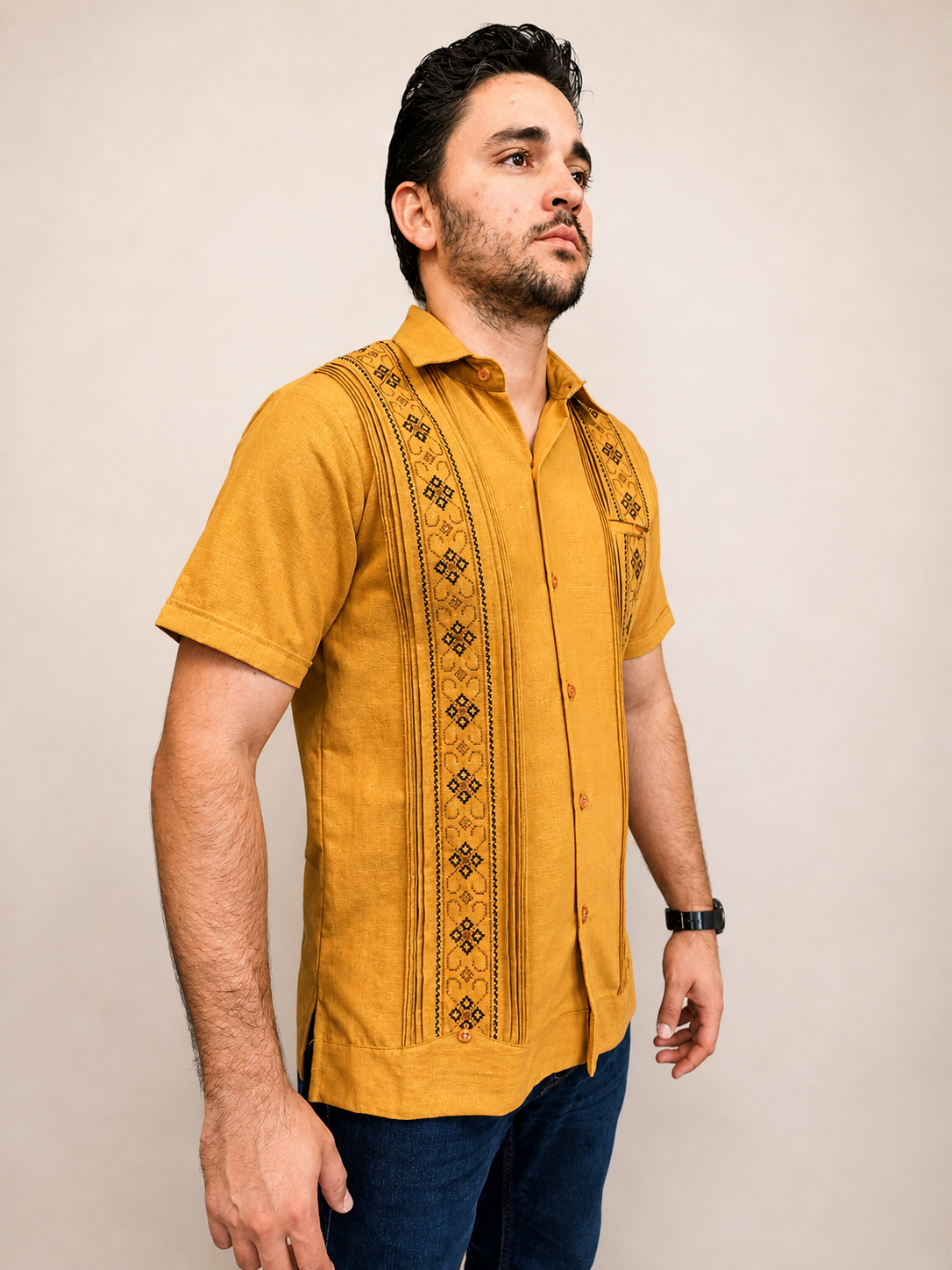 Guayabera Hombre Mostaza Bordado Tradicional Negro